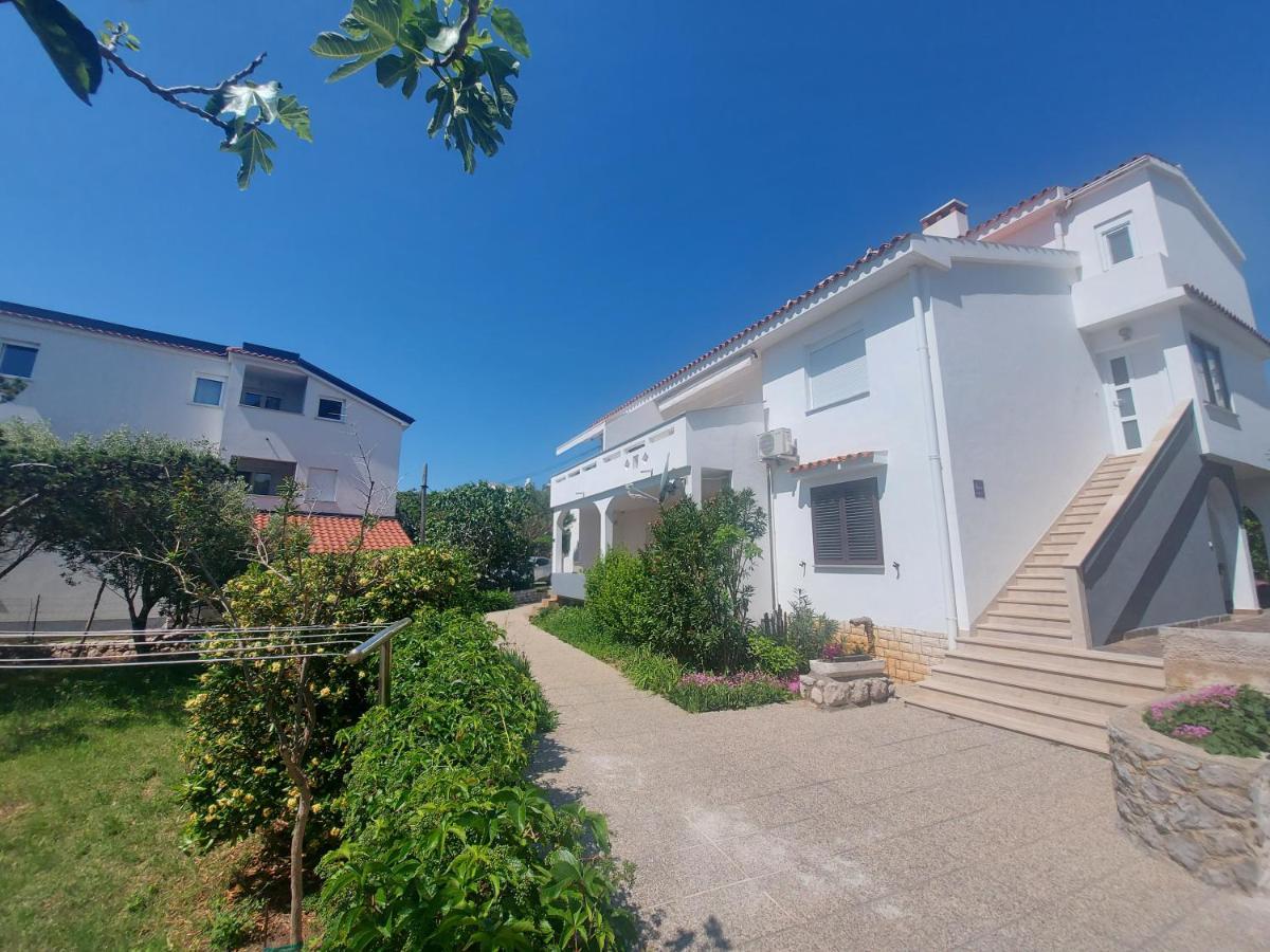 Apartments Kricin 14 Baška Exteriör bild