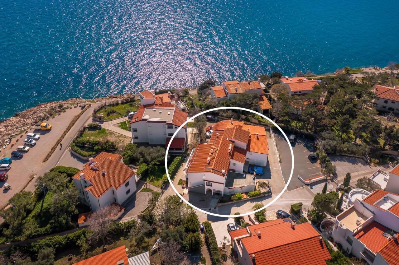 Apartments Kricin 14 Baška Exteriör bild