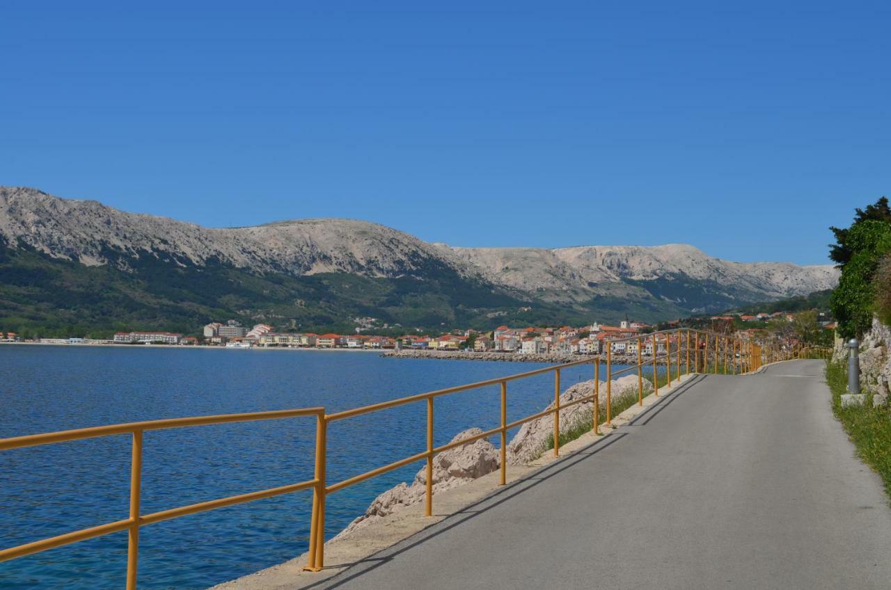 Apartments Kricin 14 Baška Exteriör bild